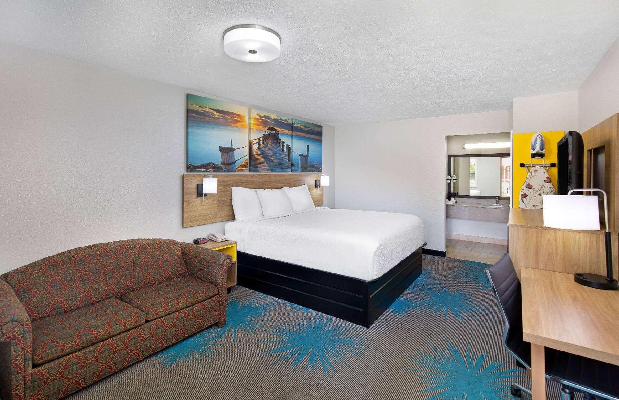 Days Inn By Wyndham Savannah Buitenkant foto